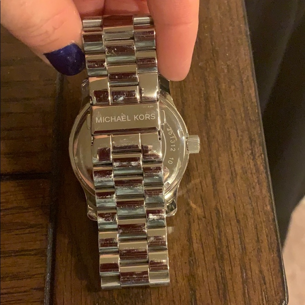 Silver watch - Picture 3 of 6